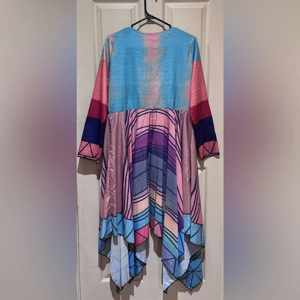 Asymmetrical Long Sleeve Kimono, Size Medium - Picture 2 of 4